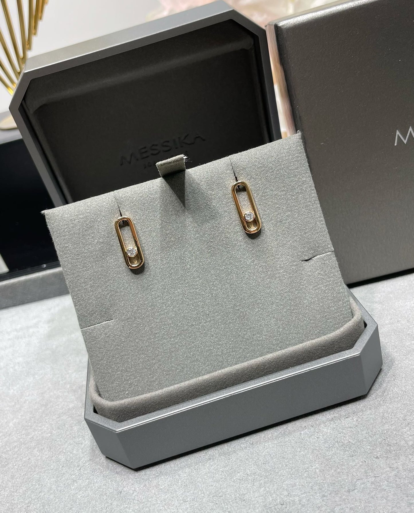 [Mystic JURI]MOVE UNO SMALL 1 DIAMOND EARRINGS
