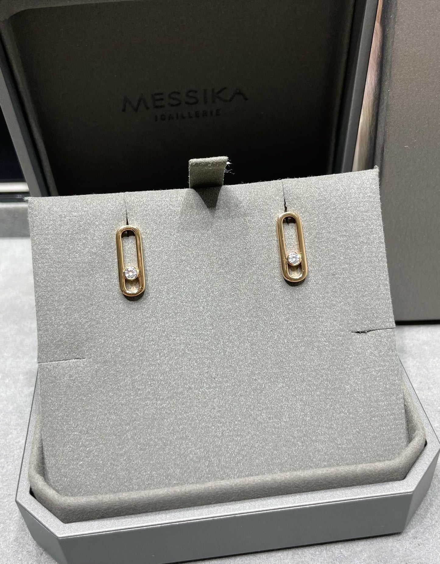 [Mystic JURI]MOVE UNO SMALL 1 DIAMOND EARRINGS