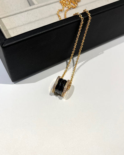 [Mystic]ZERO 1 BLACK CERAMIC DIAMOND PINK GOLD NECKLACE