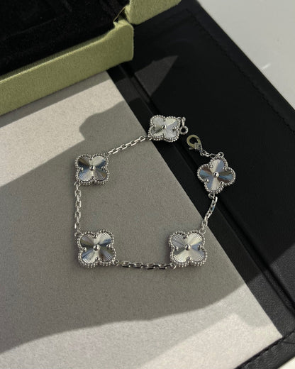 [ミスティック]クローバー シルバー 5モチーフ ブレスレット